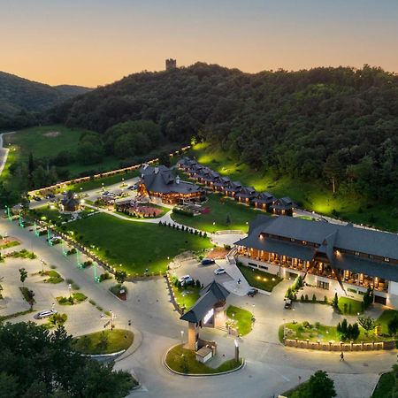Etno Naselje Vrdnicka Kula Hotel Връдник Екстериор снимка