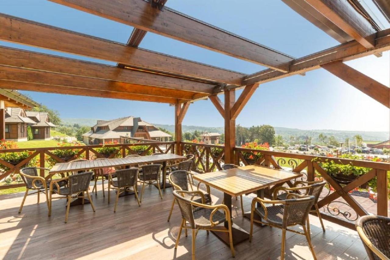 Etno Naselje Vrdnicka Kula Hotel Връдник Екстериор снимка
