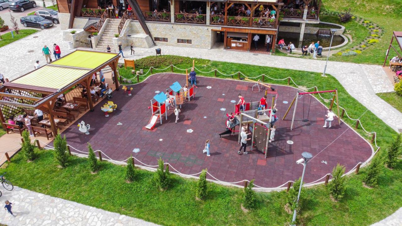 Etno Naselje Vrdnicka Kula Hotel Връдник Екстериор снимка