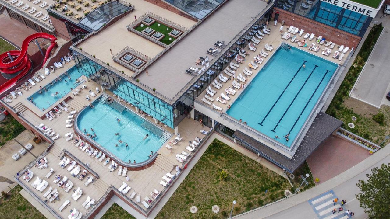 Etno Naselje Vrdnicka Kula Hotel Връдник Екстериор снимка